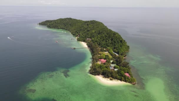 マヌカン島 マムティク島 サピ島の海辺の風景 コタキナバル島 サバ州マレーシア — ストック動画