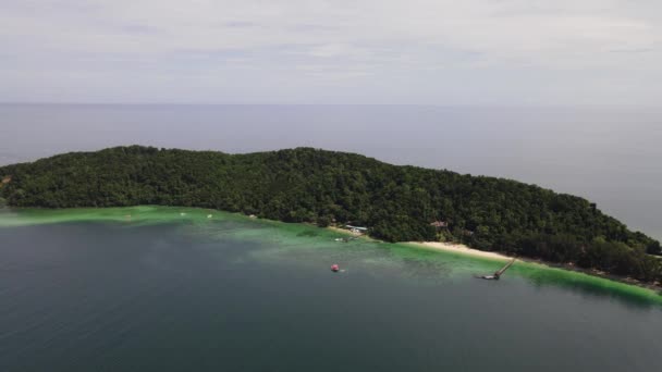Manukan Mamutik和Sapi Kota Kinabalu Sabah Malaysia群岛内的海滩景观 — 图库视频影像