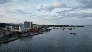 Kota Kinabalu, Sabah Malezya 14 Haziran 2022: Kota Kinabalu Şehir Merkezi Rıhtım ve Kordon Bölgesi