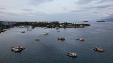 Kota Kinabalu, Sabah Malezya 14 Haziran 2022: Kota Kinabalu Şehir Merkezi Rıhtım ve Kordon Bölgesi