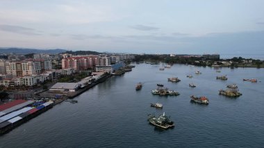 Kota Kinabalu, Sabah Malezya 14 Haziran 2022: Kota Kinabalu Şehir Merkezi Rıhtım ve Kordon Bölgesi