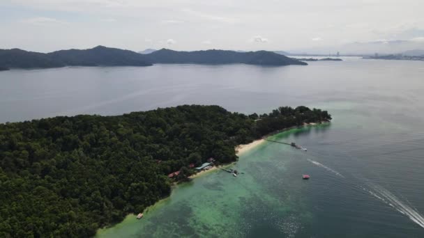 Paesaggio Sulla Spiaggia All Interno Delle Isole Manukan Mamutik Sapi — Video Stock