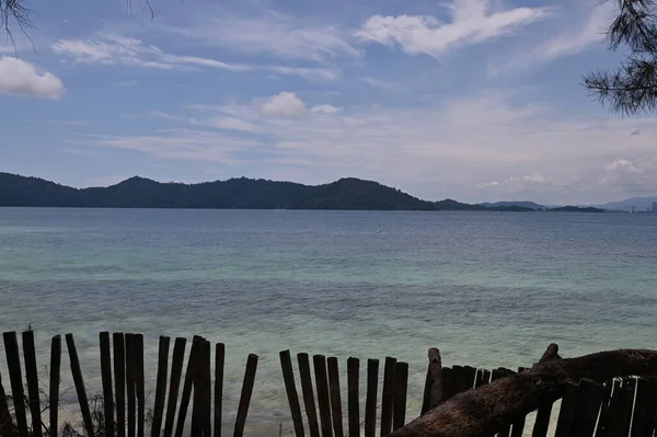 Manukan Mamutik和Sapi Kota Kinabalu Sabah Malaysia群岛内的海滩景观 — 图库照片