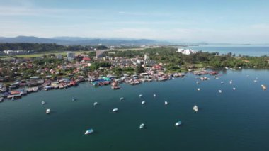 Kota Kinabalu, Sabah Malezya 14 Haziran 2022: Kota Kinabalu Şehir Merkezi Rıhtım ve Kordon Bölgesi