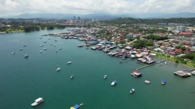 Kota Kinabalu, Sabah Malezya 14 Haziran 2022: Kota Kinabalu Şehir Merkezi Rıhtım ve Kordon Bölgesi
