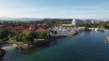 Kota Kinabalu, Sabah Malezya 14 Haziran 2022: Kota Kinabalu Şehir Merkezi Rıhtım ve Kordon Bölgesi