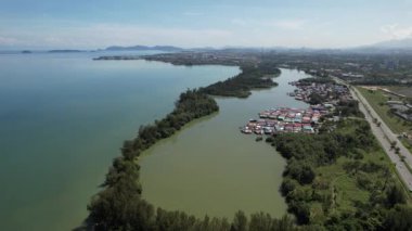 Kota Kinabalu, Sabah Malezya 14 Haziran 2022: Kota Kinabalu Şehir Merkezi Rıhtım ve Kordon Bölgesi
