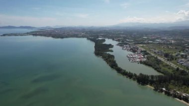 Kota Kinabalu, Sabah Malezya 14 Haziran 2022: Kota Kinabalu Şehir Merkezi Rıhtım ve Kordon Bölgesi