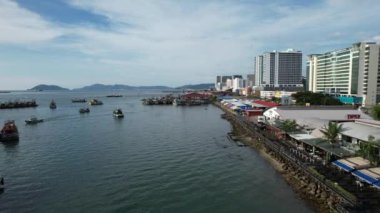 Kota Kinabalu, Sabah Malezya 14 Haziran 2022: Kota Kinabalu Şehir Merkezi Rıhtım ve Kordon Bölgesi