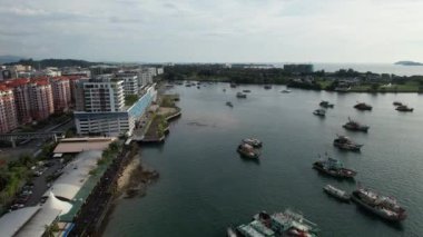 Kota Kinabalu, Sabah Malezya 14 Haziran 2022: Kota Kinabalu Şehir Merkezi Rıhtım ve Kordon Bölgesi
