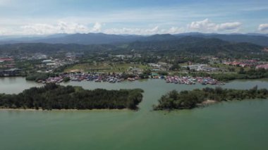 Kota Kinabalu, Sabah Malezya 14 Haziran 2022: Kota Kinabalu Şehir Merkezi Rıhtım ve Kordon Bölgesi