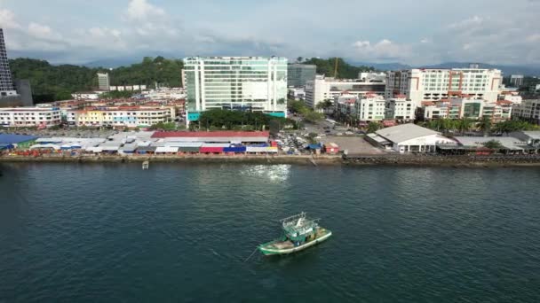 Kota Kinabalu Sabah Maleisië Juni 2022 Het Waterfront Esplanade Gebied — Stockvideo