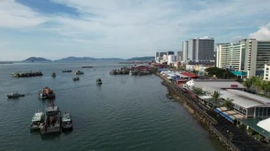 Kota Kinabalu, Sabah Malezya 14 Haziran 2022: Kota Kinabalu Şehir Merkezi Rıhtım ve Kordon Bölgesi