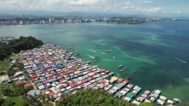 Gaya Adası 'ndaki Köylerin Sahnesi, Kota Kinabalu, Sabah Malezya