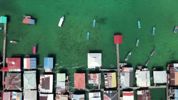 Het Landschap Van Dorpen Binnen Gaya Island Kota Kinabalu Sabah — Stockvideo