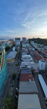 Kota Kinabalu, Sabah Malezya 14 Haziran 2022: Kota Kinabalu Şehir Merkezi Rıhtım ve Kordon Bölgesi