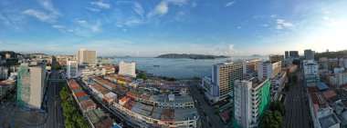 Kota Kinabalu, Sabah Malezya 14 Haziran 2022: Kota Kinabalu Şehir Merkezi Rıhtım ve Kordon Bölgesi