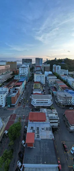 Kota Kinabalu, Sabah Malezya 14 Haziran 2022: Kota Kinabalu Şehir Merkezi Rıhtım ve Kordon Bölgesi