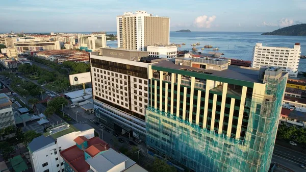 Kota Kinabalu, Sabah Malezya 14 Haziran 2022: Kota Kinabalu Şehir Merkezi Rıhtım ve Kordon Bölgesi