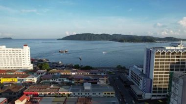 Kota Kinabalu, Sabah Malezya 14 Haziran 2022: Kota Kinabalu Şehir Merkezi Rıhtım ve Kordon Bölgesi