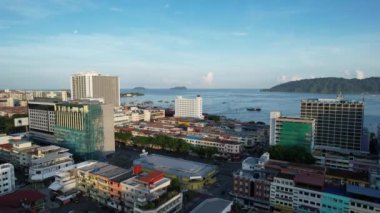 Kota Kinabalu, Sabah Malezya 14 Haziran 2022: Kota Kinabalu Şehir Merkezi Rıhtım ve Kordon Bölgesi