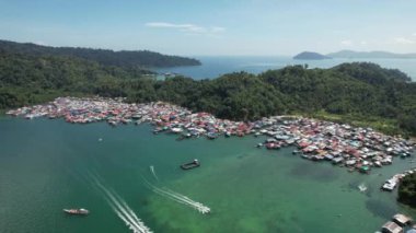 Kota Kinabalu, Sabah Malezya 14 Haziran 2022: Kota Kinabalu Şehir Merkezi Rıhtım ve Kordon Bölgesi
