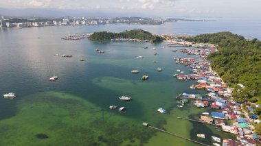Kota Kinabalu, Sabah Malezya 14 Haziran 2022: Kota Kinabalu Şehir Merkezi Rıhtım ve Kordon Bölgesi