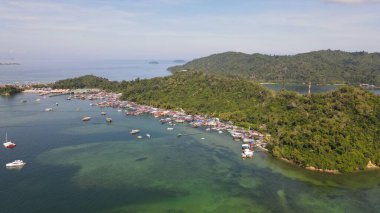 Kota Kinabalu, Sabah Malezya 14 Haziran 2022: Kota Kinabalu Şehir Merkezi Rıhtım ve Kordon Bölgesi