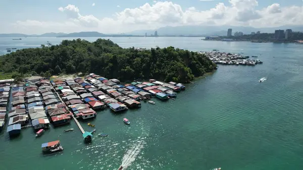 Kota Kinabalu, Sabah Malezya 14 Haziran 2022: Kota Kinabalu Şehir Merkezi Rıhtım ve Kordon Bölgesi