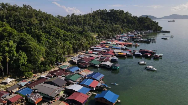 Kota Kinabalu, Sabah Malezya 14 Haziran 2022: Kota Kinabalu Şehir Merkezi Rıhtım ve Kordon Bölgesi