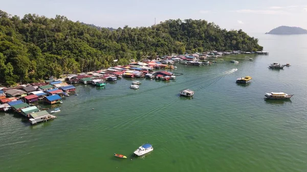 Kota Kinabalu, Sabah Malezya 14 Haziran 2022: Kota Kinabalu Şehir Merkezi Rıhtım ve Kordon Bölgesi