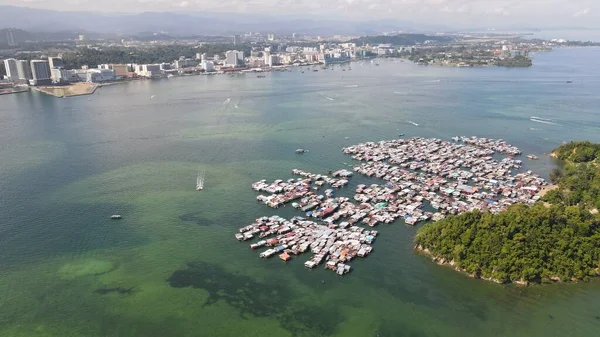 Kota Kinabalu, Sabah Malezya 14 Haziran 2022: Kota Kinabalu Şehir Merkezi Rıhtım ve Kordon Bölgesi