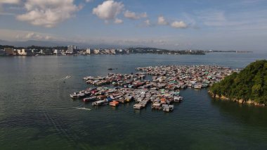 Kota Kinabalu, Sabah Malezya 14 Haziran 2022: Kota Kinabalu Şehir Merkezi Rıhtım ve Kordon Bölgesi