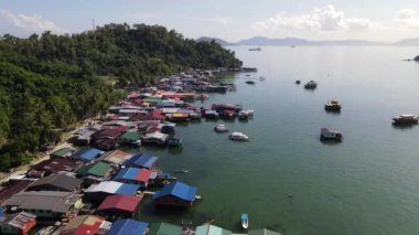 Kota Kinabalu, Sabah Malezya 14 Haziran 2022: Kota Kinabalu Şehir Merkezi Rıhtım ve Kordon Bölgesi