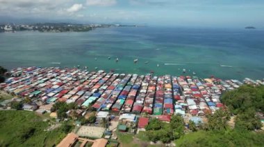 Kota Kinabalu, Sabah Malezya 14 Haziran 2022: Kota Kinabalu Şehir Merkezi Rıhtım ve Kordon Bölgesi