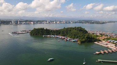 Kota Kinabalu, Sabah Malezya 14 Haziran 2022: Kota Kinabalu Şehir Merkezi Rıhtım ve Kordon Bölgesi