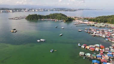 Kota Kinabalu, Sabah Malezya 14 Haziran 2022: Kota Kinabalu Şehir Merkezi Rıhtım ve Kordon Bölgesi