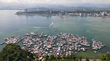 Kota Kinabalu, Sabah Malezya 14 Haziran 2022: Kota Kinabalu Şehir Merkezi Rıhtım ve Kordon Bölgesi