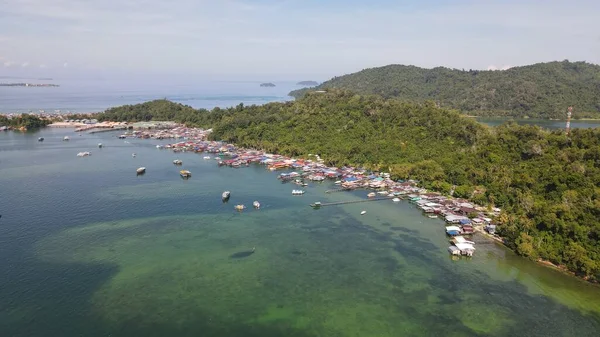 Kota Kinabalu, Sabah Malezya 14 Haziran 2022: Kota Kinabalu Şehir Merkezi Rıhtım ve Kordon Bölgesi