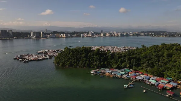 Kota Kinabalu, Sabah Malezya 14 Haziran 2022: Kota Kinabalu Şehir Merkezi Rıhtım ve Kordon Bölgesi