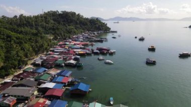 Kota Kinabalu, Sabah Malezya 14 Haziran 2022: Kota Kinabalu Şehir Merkezi Rıhtım ve Kordon Bölgesi