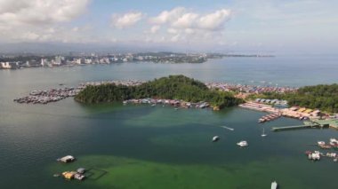 Kota Kinabalu, Sabah Malezya 14 Haziran 2022: Kota Kinabalu Şehir Merkezi Rıhtım ve Kordon Bölgesi
