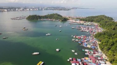 Kota Kinabalu, Sabah Malezya 14 Haziran 2022: Kota Kinabalu Şehir Merkezi Rıhtım ve Kordon Bölgesi