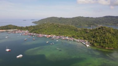 Kota Kinabalu, Sabah Malezya 14 Haziran 2022: Kota Kinabalu Şehir Merkezi Rıhtım ve Kordon Bölgesi