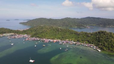 Kota Kinabalu, Sabah Malezya 14 Haziran 2022: Kota Kinabalu Şehir Merkezi Rıhtım ve Kordon Bölgesi