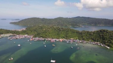 Kota Kinabalu, Sabah Malezya 14 Haziran 2022: Kota Kinabalu Şehir Merkezi Rıhtım ve Kordon Bölgesi