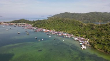 Kota Kinabalu, Sabah Malezya 14 Haziran 2022: Kota Kinabalu Şehir Merkezi Rıhtım ve Kordon Bölgesi