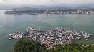 Kota Kinabalu, Sabah Malezya 14 Haziran 2022: Kota Kinabalu Şehir Merkezi Rıhtım ve Kordon Bölgesi