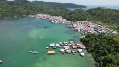 Kota Kinabalu, Sabah Malezya 14 Haziran 2022: Kota Kinabalu Şehir Merkezi Rıhtım ve Kordon Bölgesi