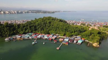 Kota Kinabalu, Sabah Malezya 14 Haziran 2022: Kota Kinabalu Şehir Merkezi Rıhtım ve Kordon Bölgesi